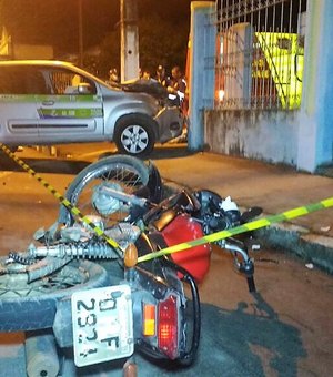 [Vídeo] Acidente entre táxi e moto acaba em morte na cidade de Arapiraca