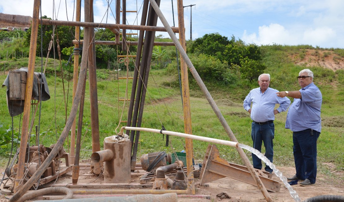 Prefeitura de Maragogi perfura poço no Conjunto Deda Paes