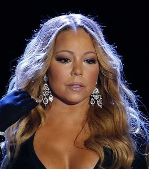 Mariah Carey é acusada de assédio sexual por ex-funcionário