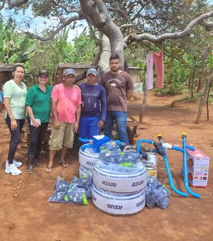 Famílias da zona rural de Palmeira recebem kits de irrigação