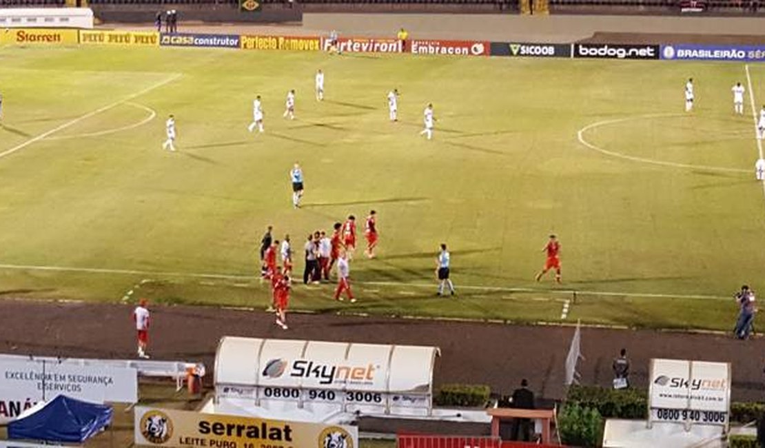 CRB e Botafogo-SP fazem confronto direto visando o G4 em Maceió