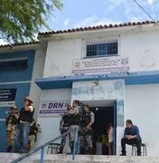 Oito são presos em operação policial deflagrada em Delmiro Gouveia