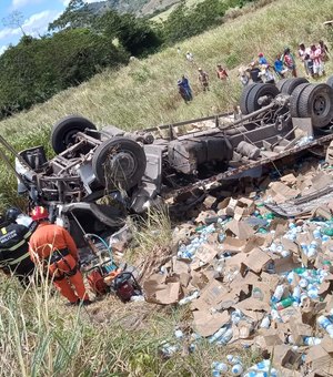 Homem morre após capotamento de caminhão em Maribondo