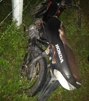 Colisão entre carro e moto deixa um ferido em Monteirópolis