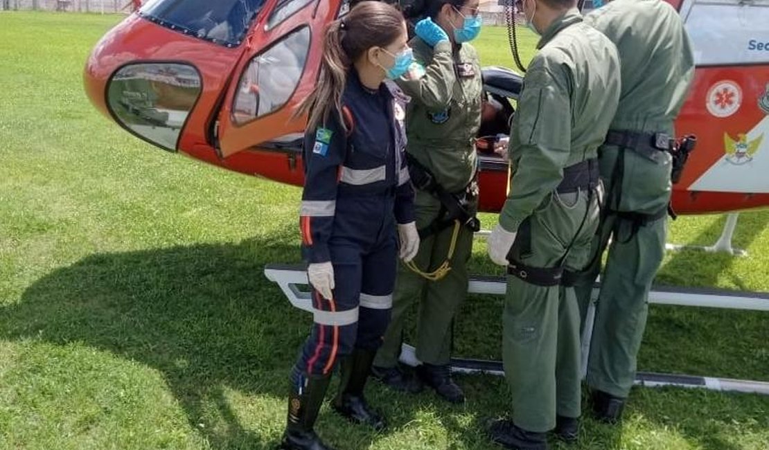Helicóptero do SAMU é usado na transferência de paciente com AVC em Delmiro Gouveia