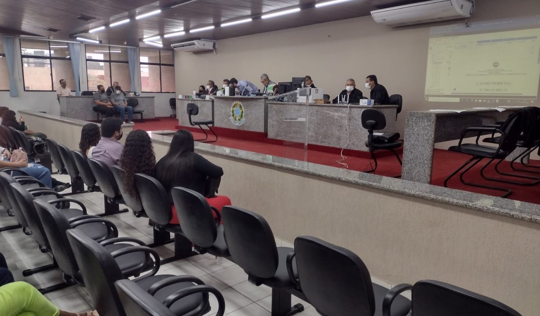 Justiça realiza júri popular do ex-cabo da PM que matou a professora Claudenice Pimentel em Arapiraca