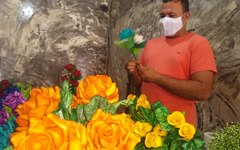 Produção de flores para o dia de Finados e exportação para países da América do Sul e Europa
