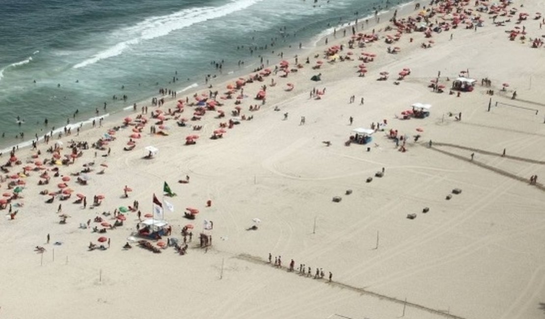 Corpo esquartejado é encontrado na Praia de Copacabana, em frente à Arena Olímpica