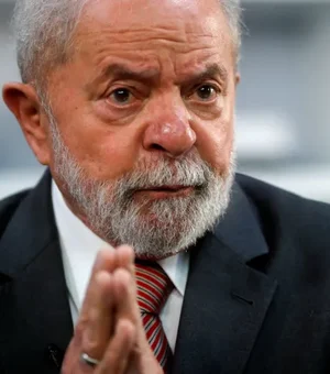 Em Curitiba, Lula faz discurso em defesa de mulheres, população LGBTQIA+ e negros