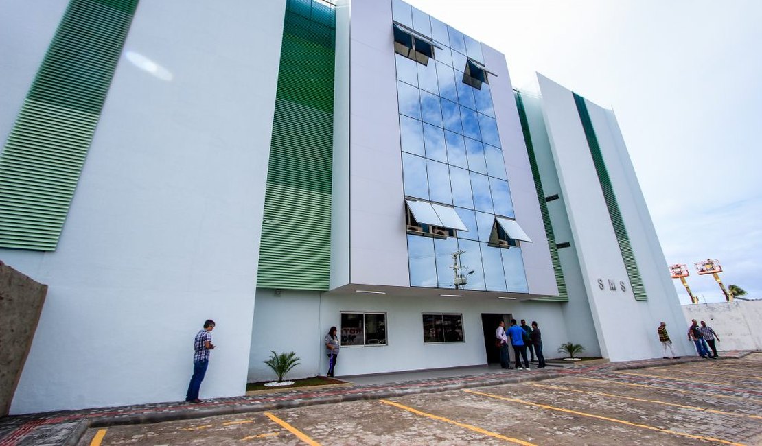 Saúde abre seleção de estágio para administração e computação