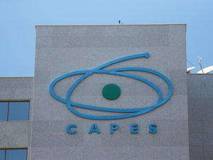 Governo federal bloqueia R$ 116 milhões previstos para orçamento da Capes em 2023