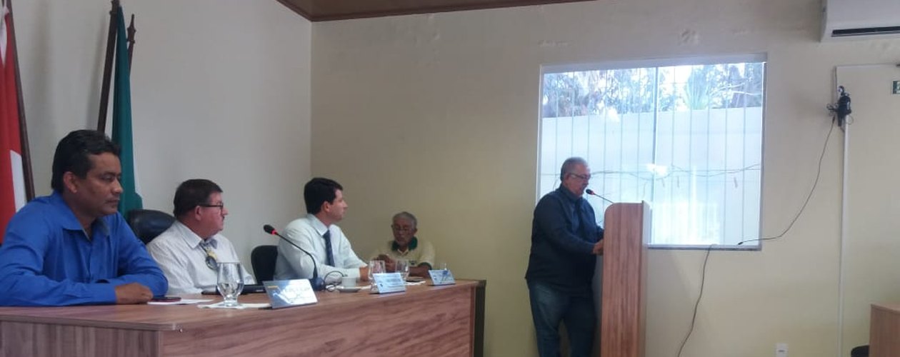 Em sessão especial, Presidente da Câmara de Messias Gibson Buarque enaltece união dos vereadores