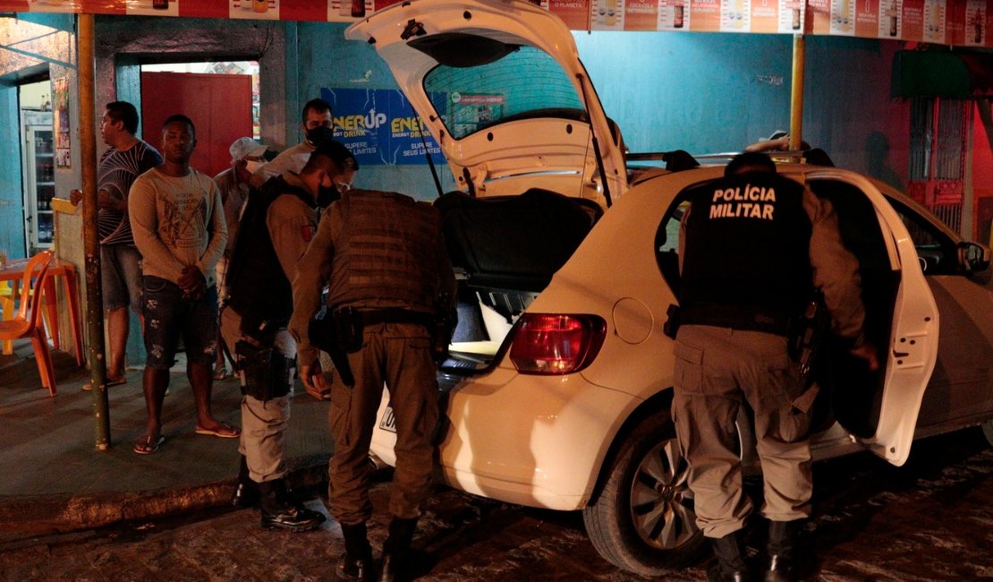 [Vídeo] Operação integrada reprime a criminalidade em diversos bairros de Arapiraca
