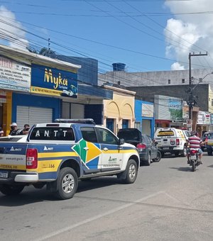ANTT interdita agências de viagens em Arapiraca com apoio do BPRv
