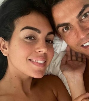 Namorada de Cristiano Ronaldo está grávida de gêmeos