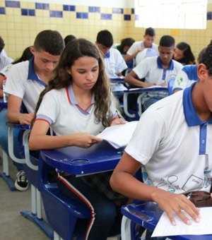 Estudantes da rede pública de AL melhoram desempenho em Português e Matemática