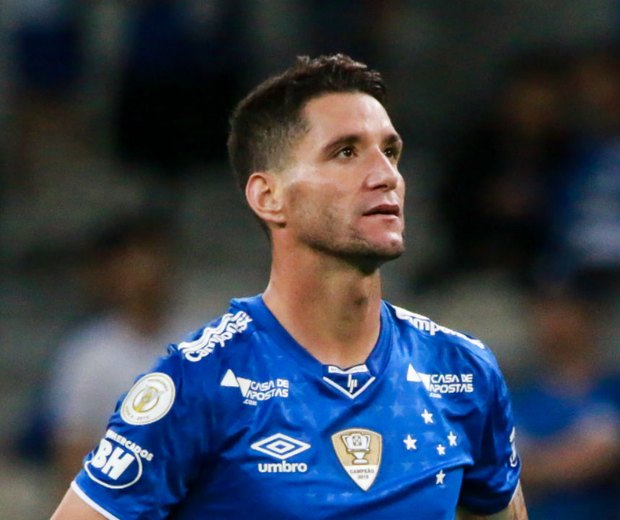 Ex-Grêmio, Jael rebate Thiago Neves no Twitter: 'Abobado'
