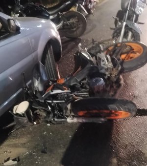 Motociclista fica ferido após acidente grave na Avenida Menino Marcelo