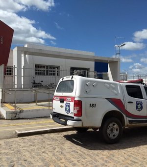 Polícia Civil prende três suspeitos de homicídios e tráfico em Flexeiras