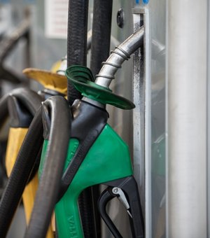 Preços da gasolina e do etanol têm nova alta, mostra ANP