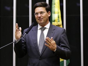 Ministro da Cidadania diz que Auxílio Brasil começa a ser pago em novembro