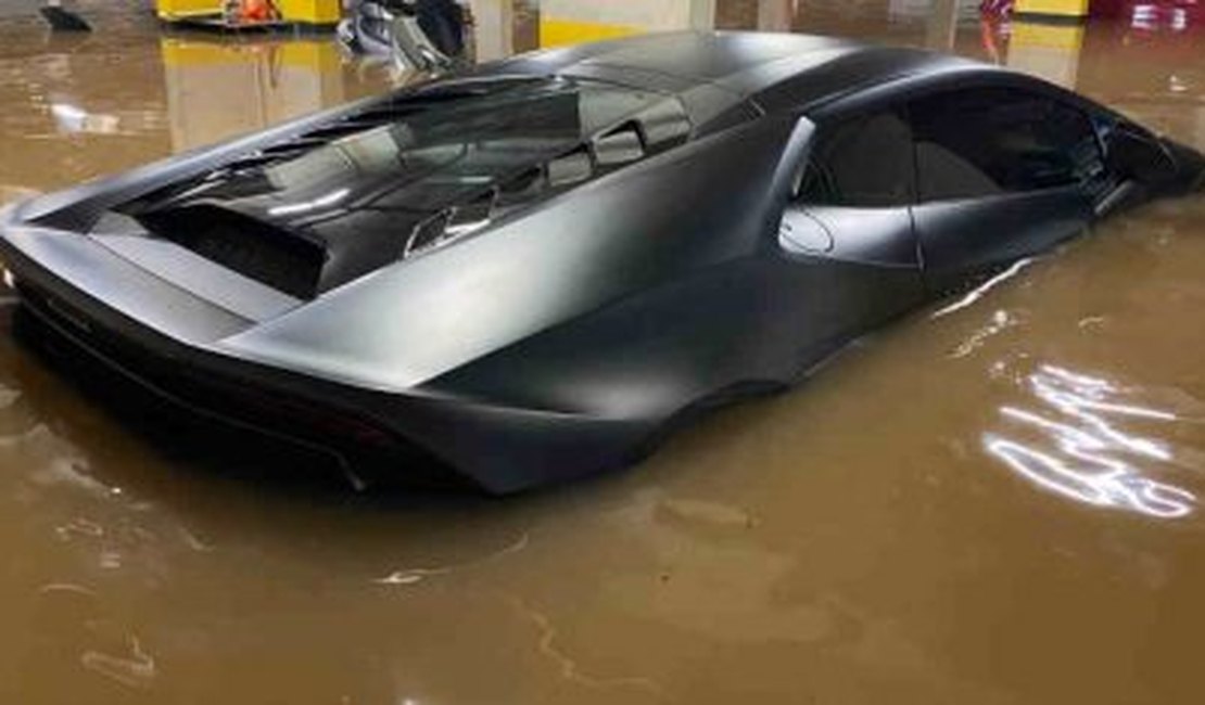 SP: Lamborghini atingida por enchente não tinha seguro