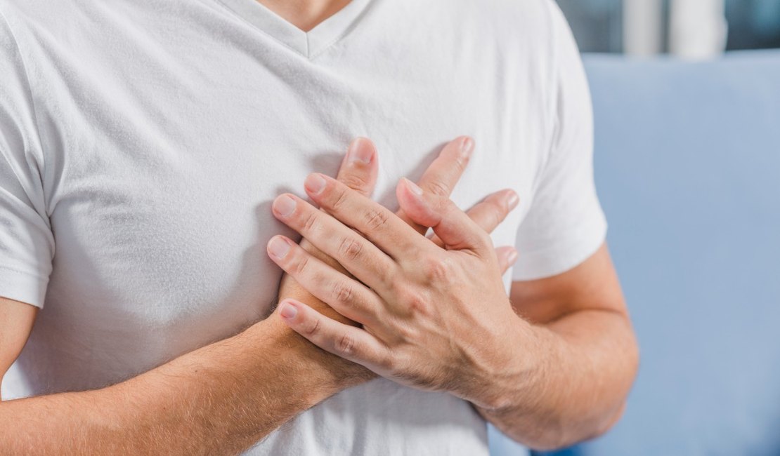 Síndrome do Coração Partido: quando as emoções afetam nossa saúde física