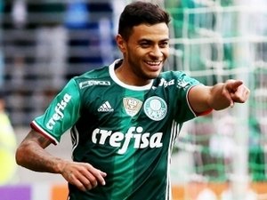 Santos vacila, Palmeiras vence e volta a liderança da série A