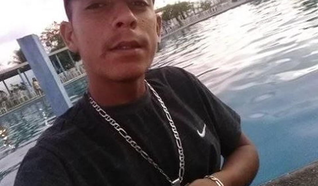 Família procura por jovem de 17 anos desaparecido há uma semana em Arapiraca