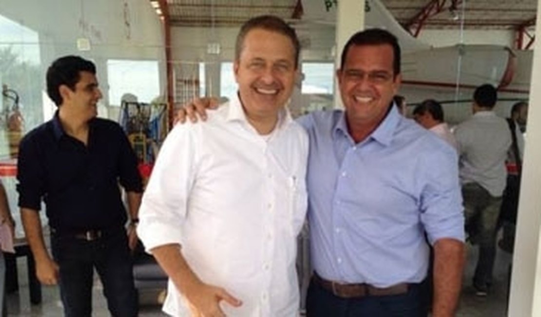 Empresário Ricardo Barreto desiste de candidatura e vai ajudar Eduardo Campos