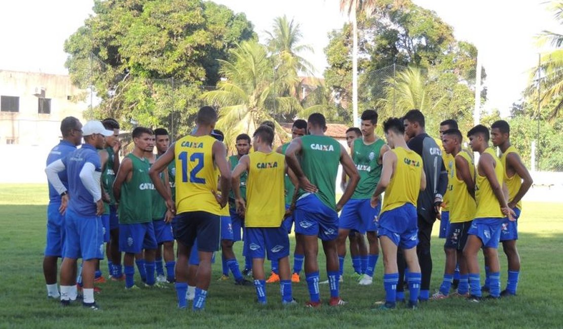 Em reta final de preparação para Copa São Paulo, sub-20 do CSA treina em Maragogi