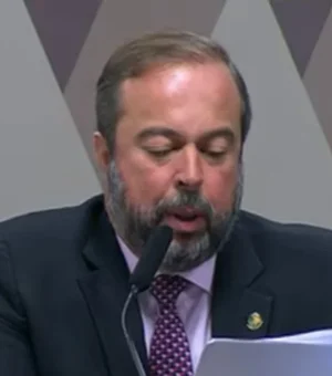 Ministro anuncia fim do preço em paridade de importação na Petrobras