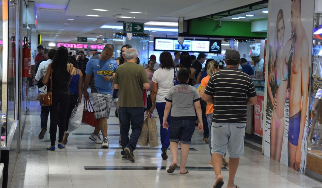 Bares, restaurantes e shoppings reabrem em Maceió; confira regras