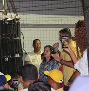 Júnior Loureiro comemora sucesso de “caminhada da vitória” por ruas de Japaratinga