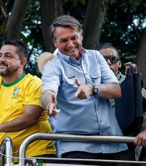 Após atos, Bolsonaro discute com ministros como reagir ao STF e à inflação