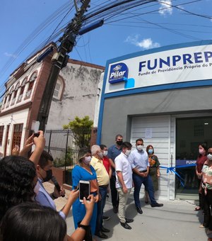 Prefeito Renato Filho entrega novo Fundo de Previdência no município de Pilar