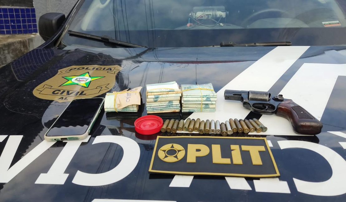 Oplit participa de operação que prendeu homem com revólver e dinheiro no Jacintinho