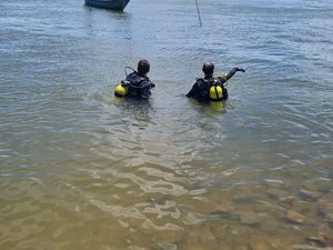 Buscas a adolescente desaparecida no rio São Francisco continuam com mergulhadores