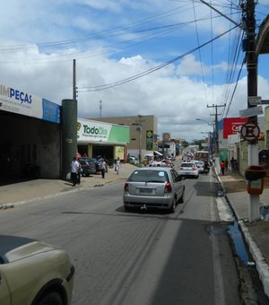 Homem furta produtos de supermercados em Arapiraca