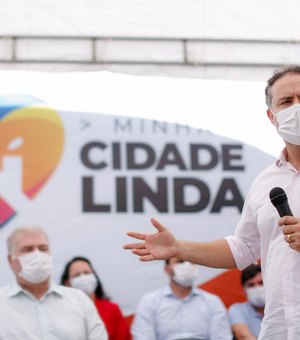 Alagoas vai imunizar adolescentes contra a Covid-19 após concluir vacinação de adultos, anuncia governador