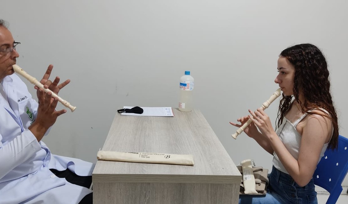 Em parceria com faculdade, Complexo Tarcizo Freire usa musicoterapia para reabilitar pacientes