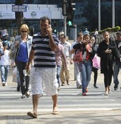 Taxa de desemprego no Brasil cai para 11,8% em julho, diz IBGE