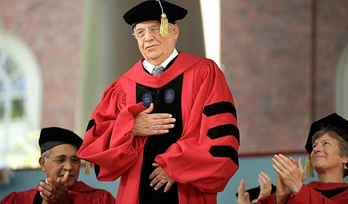 FHC recebe título de doutor honoris causa da Universidade Harvard