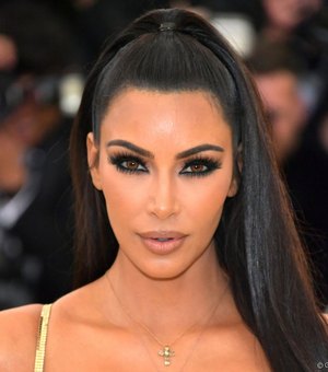 Kim Kardashian e sua família foram inspiração para 'Bridgerton', diz atriz
