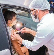 Postos de vacinação contra a Covid-19 funcionam no fim de semana, em Maceió