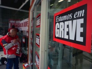 Bancários rejeitam proposta e mantêm greve