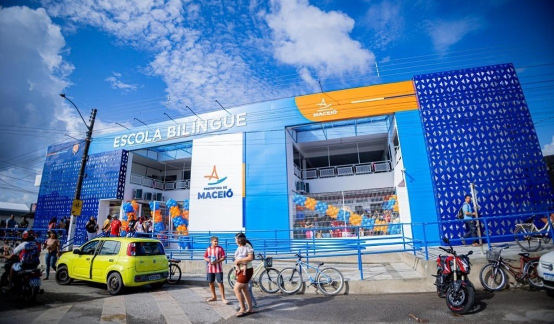 Primeira escola pública bilíngue de Maceió já apresenta resultados