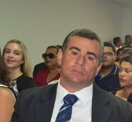 Grupo do prefeito de Jacuípe racha com disputas internas