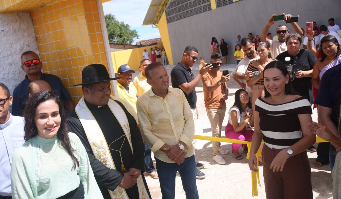 Prefeita promove inaugurações no aniversário de São Luís do Quitunde