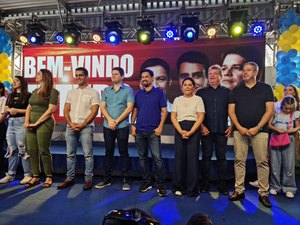 Rodrigo Cunha prestigia lançamento de pré-candidatura de Davi Davino Filho ao Senado